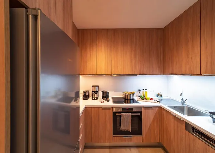 Daire Lucian Rhodes City