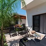 Lucian Apartmán Rhodes City