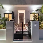 Lucian Apartmán