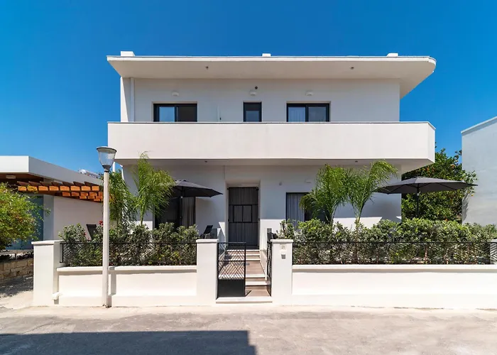 Lucian * Rhodes City